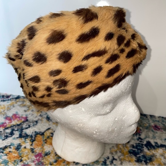 Vintage Accessories - Vintage Cheetah Style Fur Hat 50s 60s